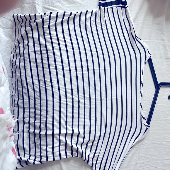 NWOT Stripped contrast top - Picture 4 of 4